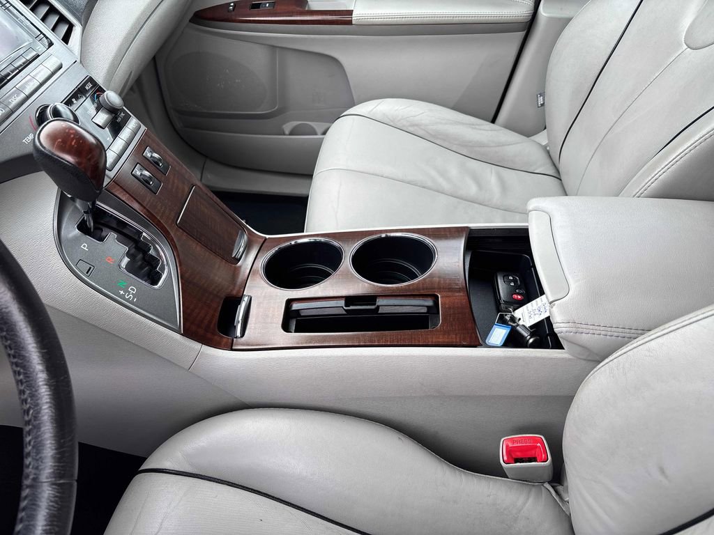 Used 2012 Toyota Venza XLE AWD/4WD image 18