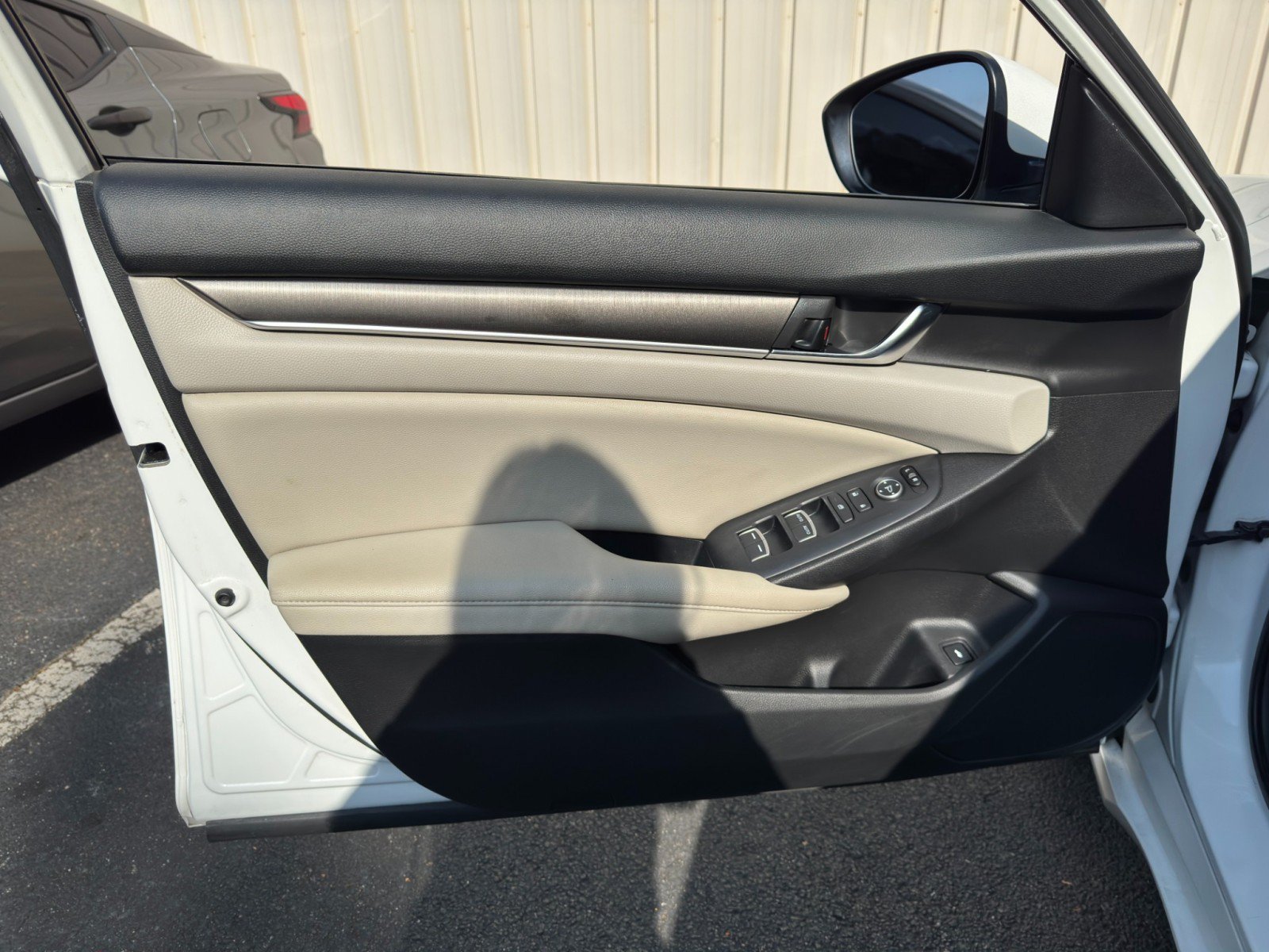 Used 2020 Honda Accord LX image 35