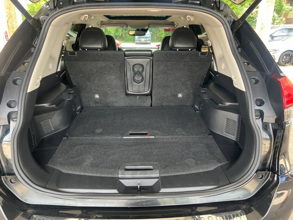 Used 2020 Nissan Rogue SL w/ Premium Package AWD/4WD image 12