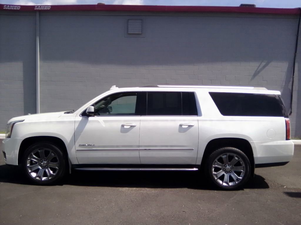 Used 2016 GMC Yukon XL Denali w/ Open Road Package image 8