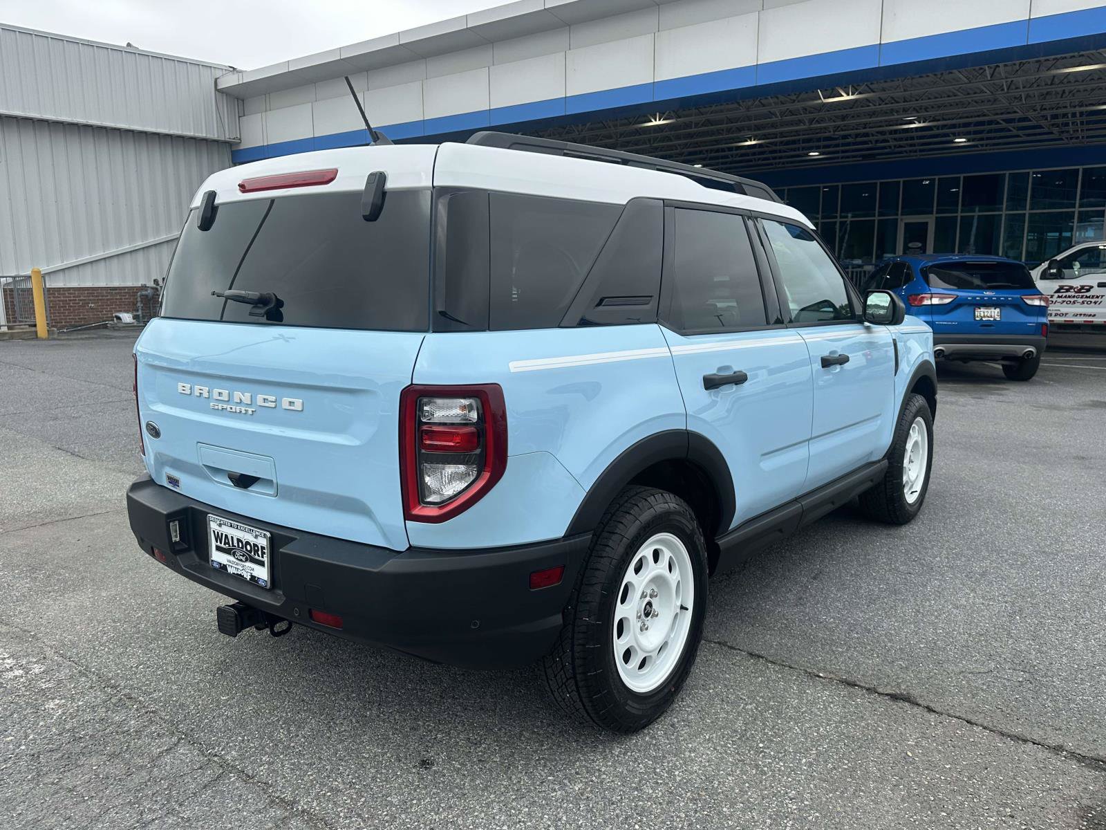 Used 2023 Ford Bronco Sport Heritage w/ Heritage Convenience Package AWD/4WD image 6