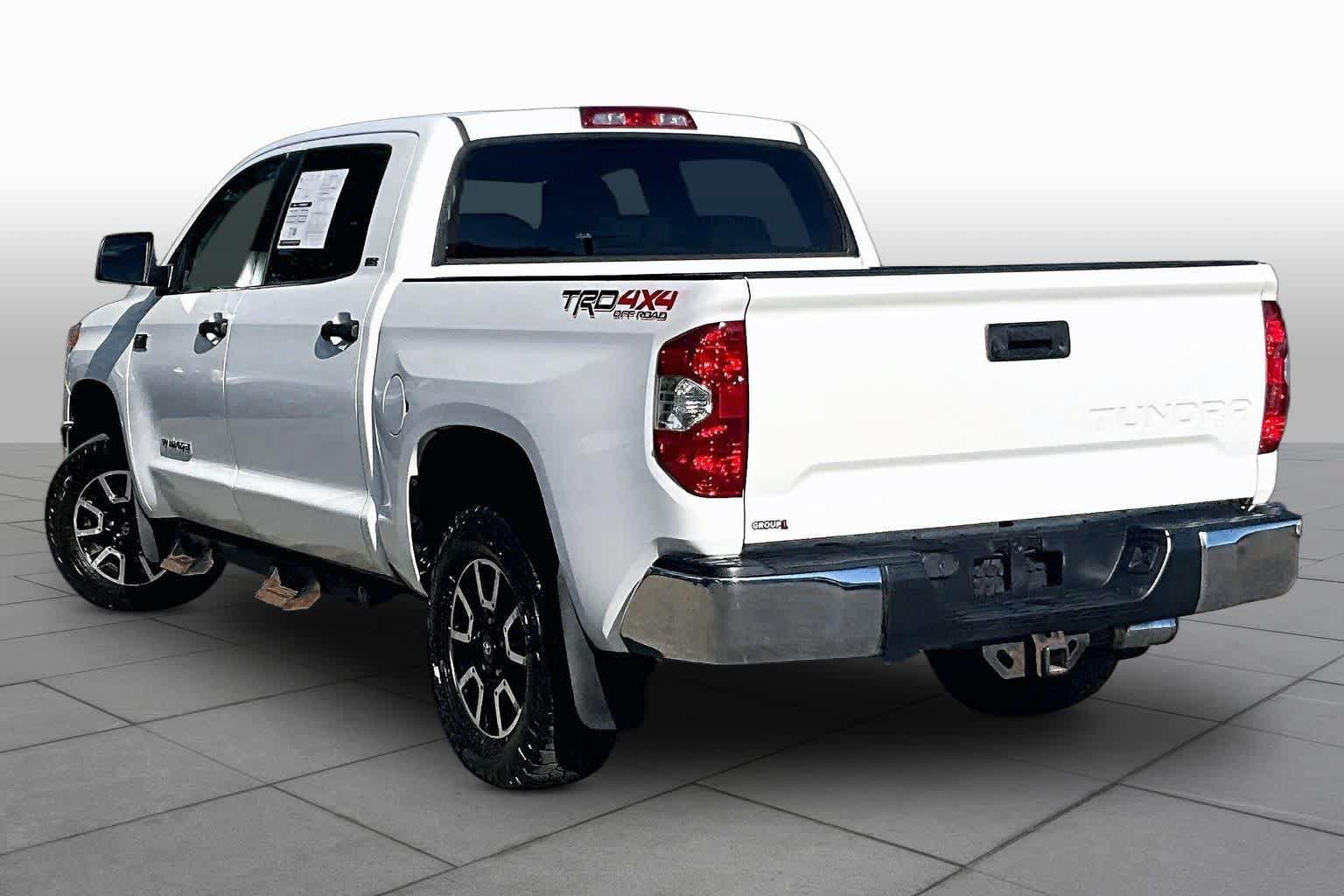 Used 2015 Toyota Tundra SR5 w/ TRD Off Road Package AWD/4WD image 11