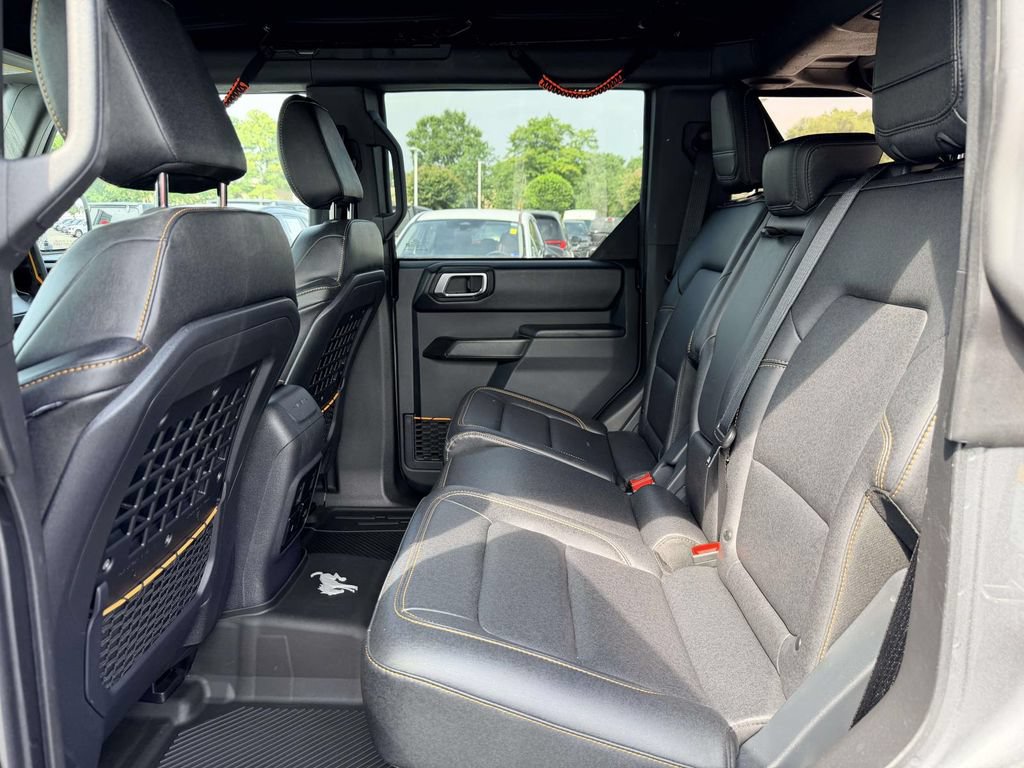 Used 2024 Ford Bronco Badlands AWD/4WD image 12