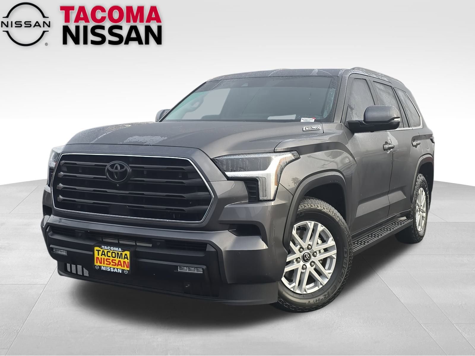 Used 2024 Toyota Sequoia SR5 image 1