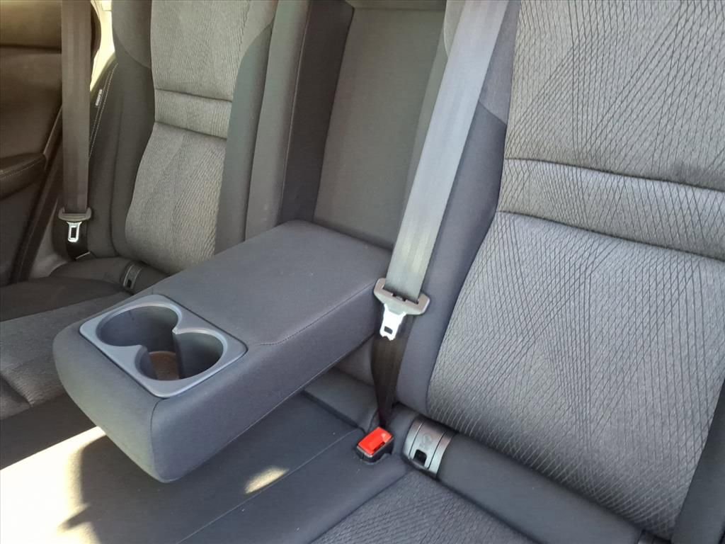 Used 2024 Nissan Rogue SV image 32