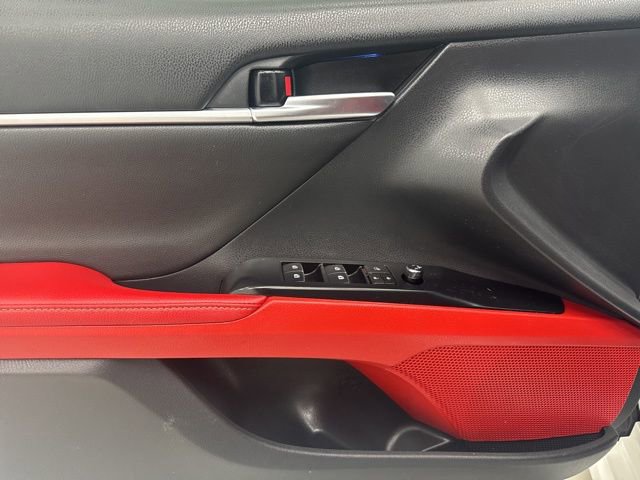 Used 2019 Toyota Camry XSE FWD image 9
