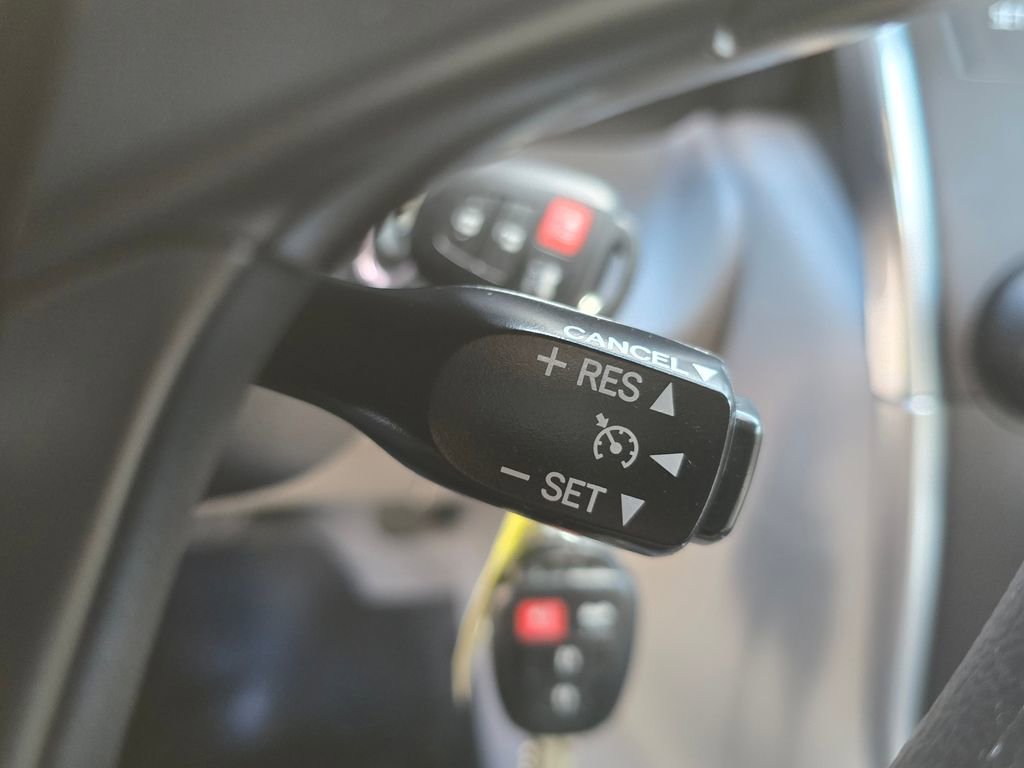 Used 2017 Toyota Camry LE image 17