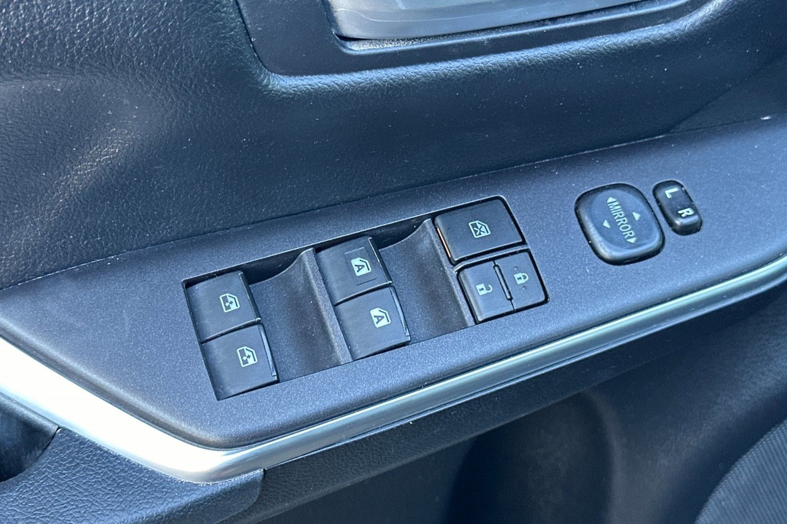 Used 2016 Toyota Camry SE image 13