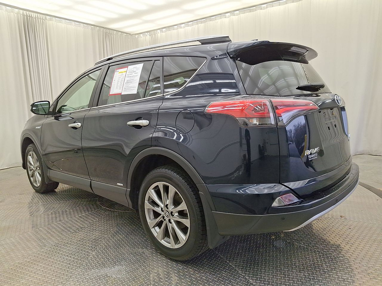 Certified 2018 Toyota RAV4 Limited image 22