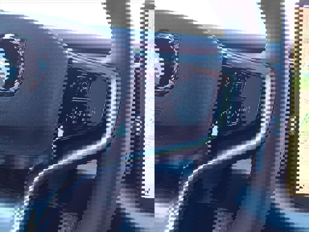 New 2026 Volvo EX30 Plus w/ Protection Package Premier AWD/4WD image 18