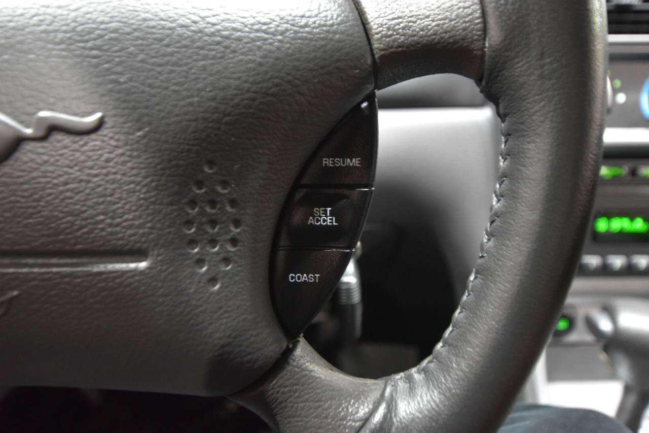 Used 2004 Ford Mustang Mach 1 RWD image 22