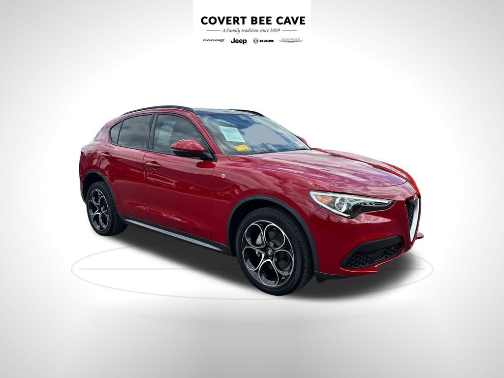 Used 2023 Alfa Romeo Stelvio Ti image 12