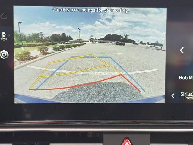 Certified 2025 Hyundai Elantra Limited image 6