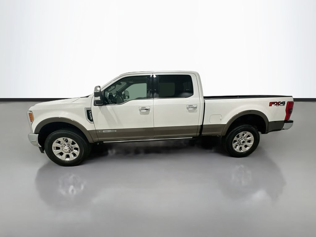 Used 2017 Ford F250 King Ranch w/ King Ranch Ultimate Package AWD/4WD image 4
