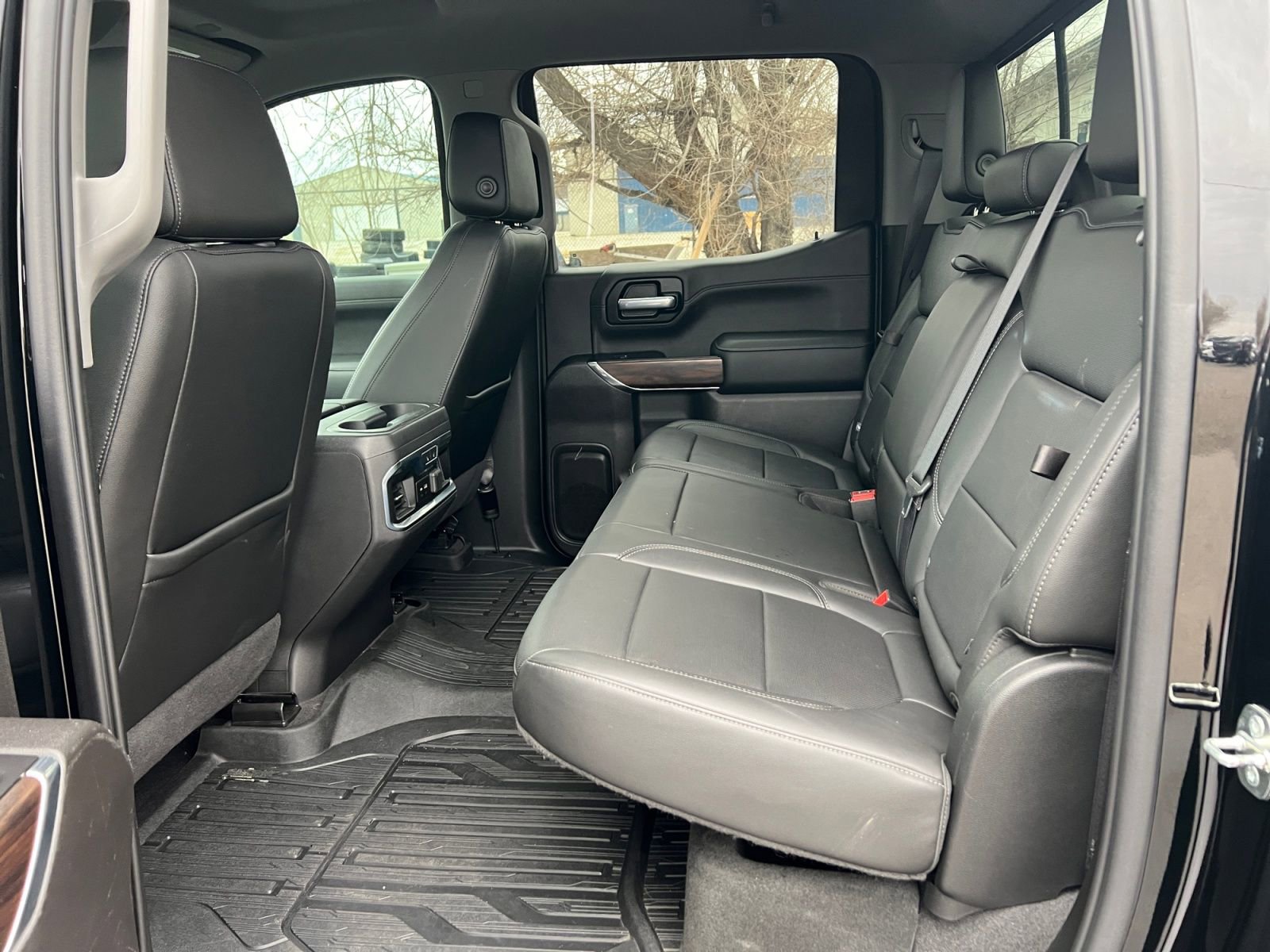 Used 2020 GMC Sierra 1500 SLT image 29