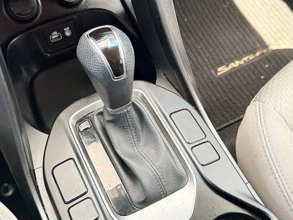 Used 2017 Hyundai Santa Fe Sport FWD image 18