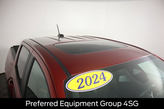 Used 2024 GMC Canyon AT4 w/ AT4 Premium Package image 14