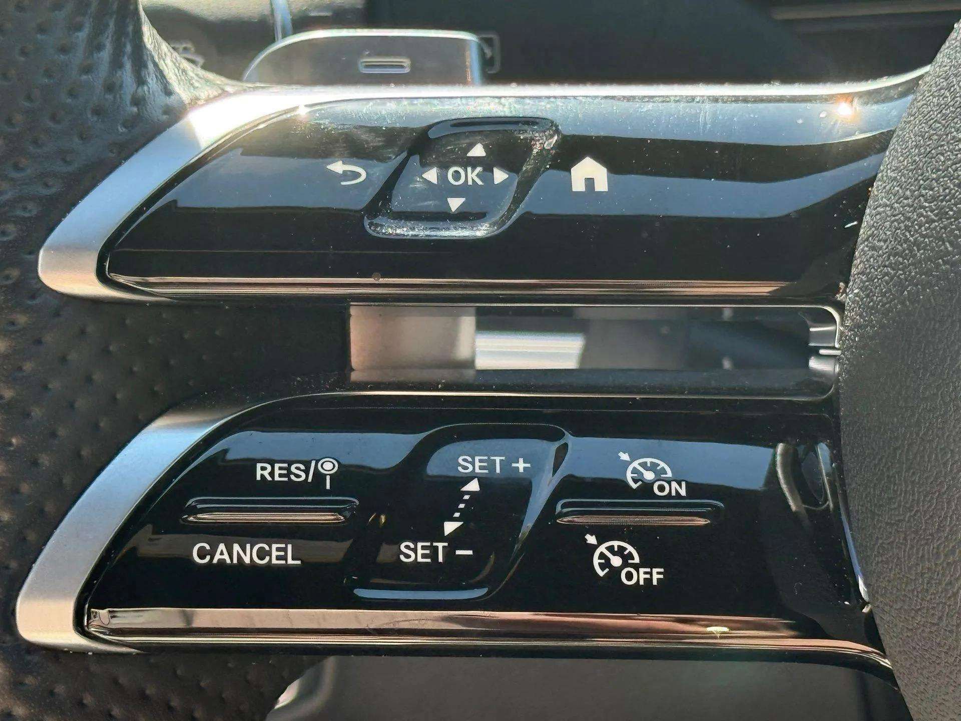 Used 2022 Mercedes-Benz E 450 Coupe image 41