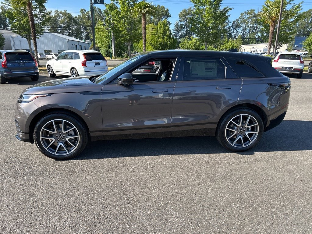 New 2026 Land Rover Range Rover Velar Dynamic SE image 2