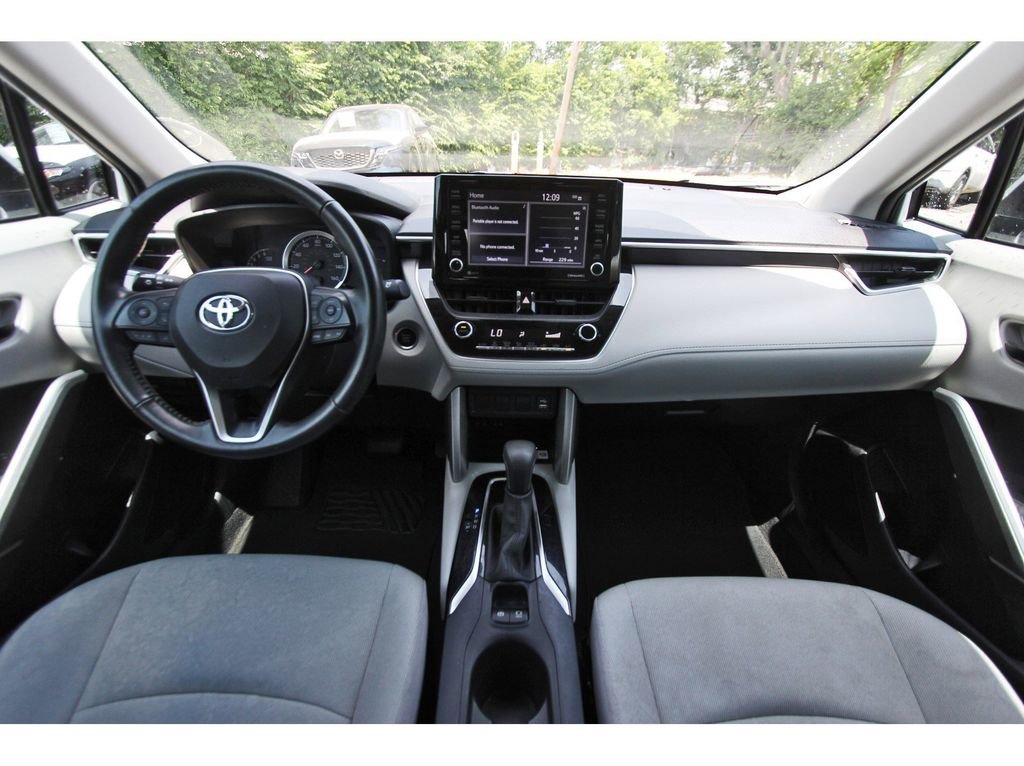 Used 2022 Toyota Corolla Cross LE FWD image 8