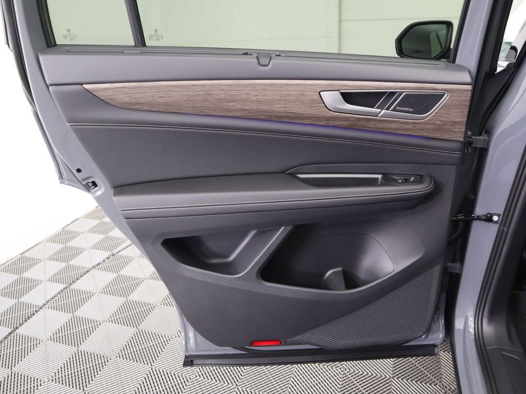 New 2026 Volkswagen Atlas SEL Premium R-Line image 28