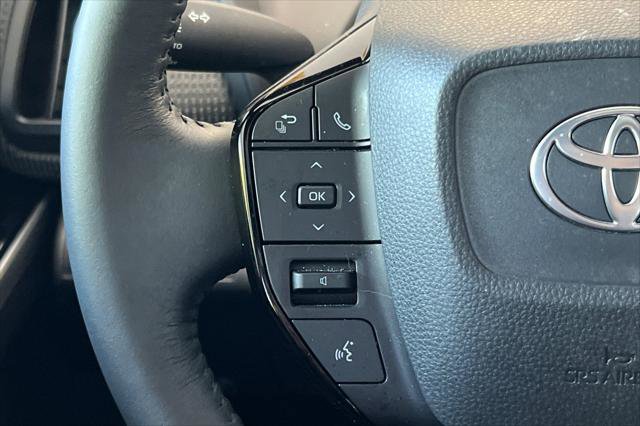 Certified 2025 Toyota bZ4X FWD image 26