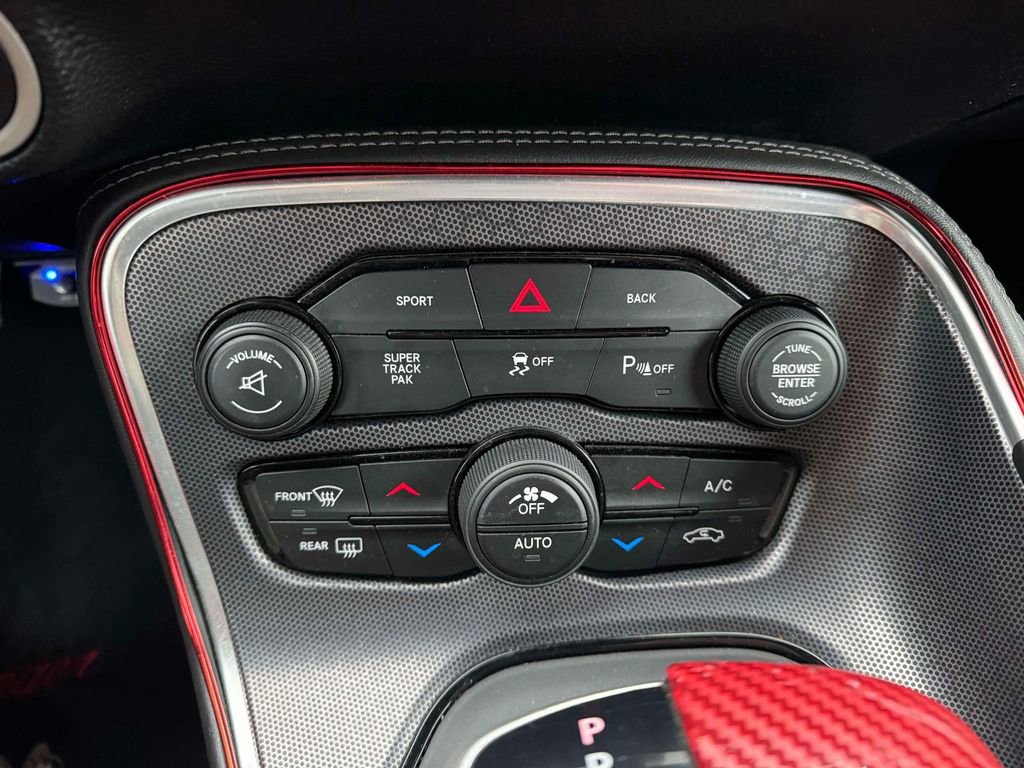 Used 2016 Dodge Challenger R/T Scat Pack w/ Leather Interior Group RWD image 25