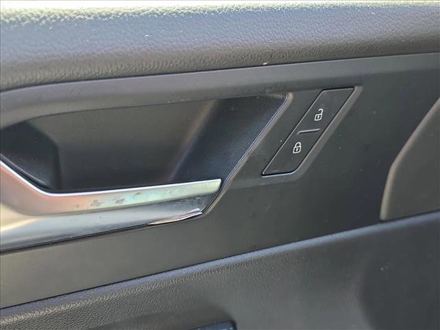 Used 2019 Volkswagen Jetta SE image 9