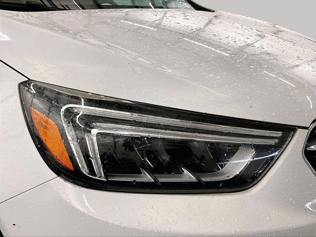 Used 2019 Buick Encore Essence FWD image 27