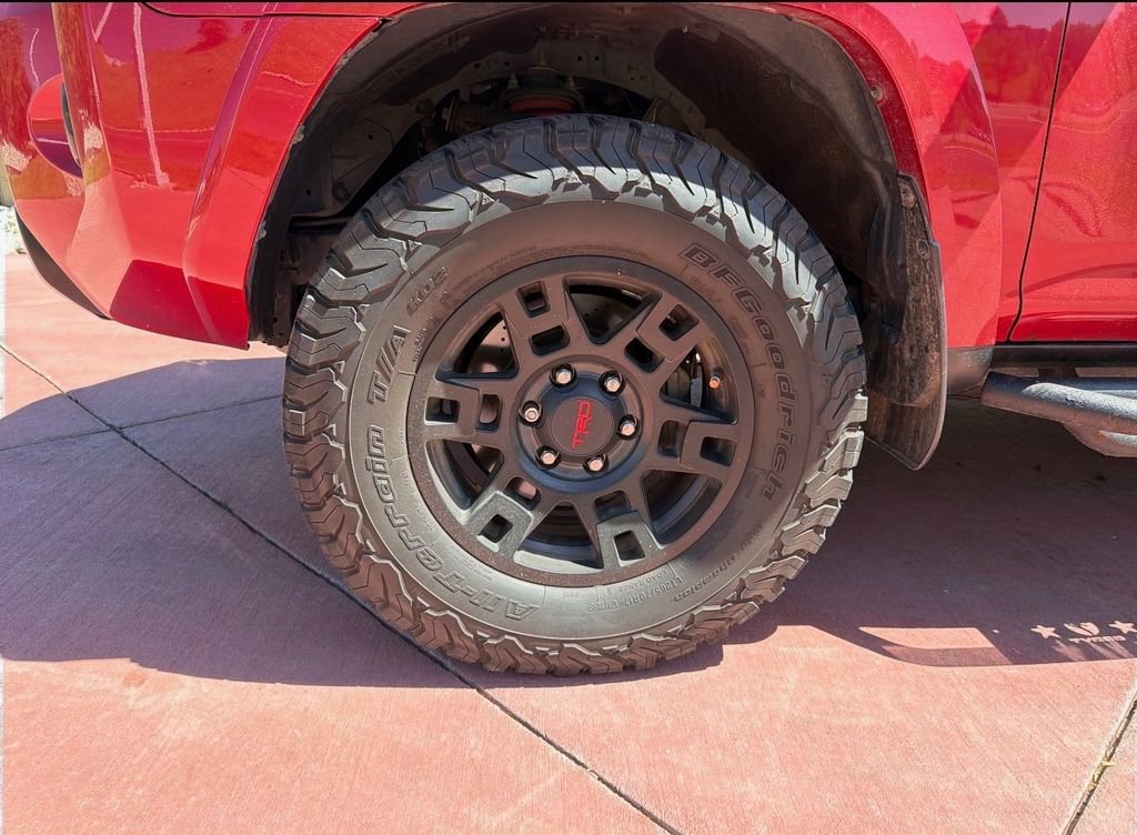 Used 2017 Toyota 4Runner TRD Pro AWD/4WD image 39