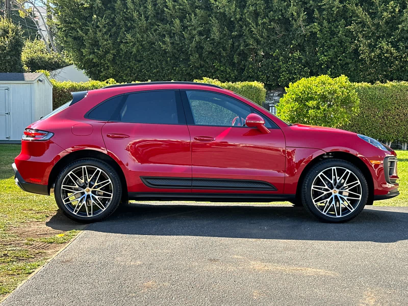 New 2026 Porsche Macan AWD/4WD image 9
