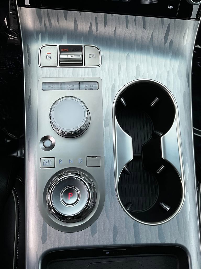 Used 2026 Genesis Electrified GV70 image 39