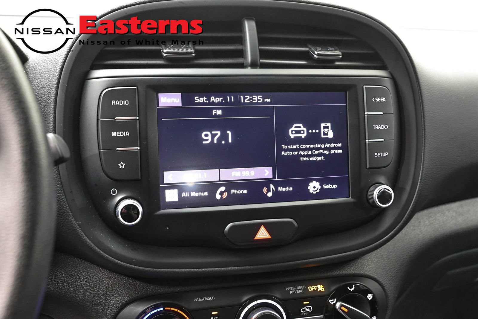 Used 2023 Kia Soul LX w/ LX Technology Package FWD image 18