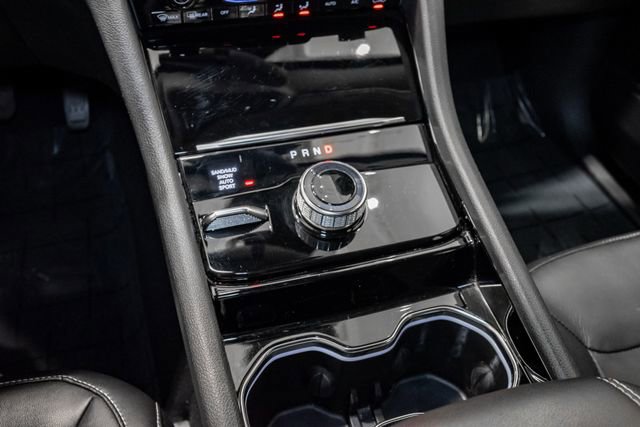 Certified 2023 Jeep Grand Cherokee Limited w/ Black Appearance Package image 16