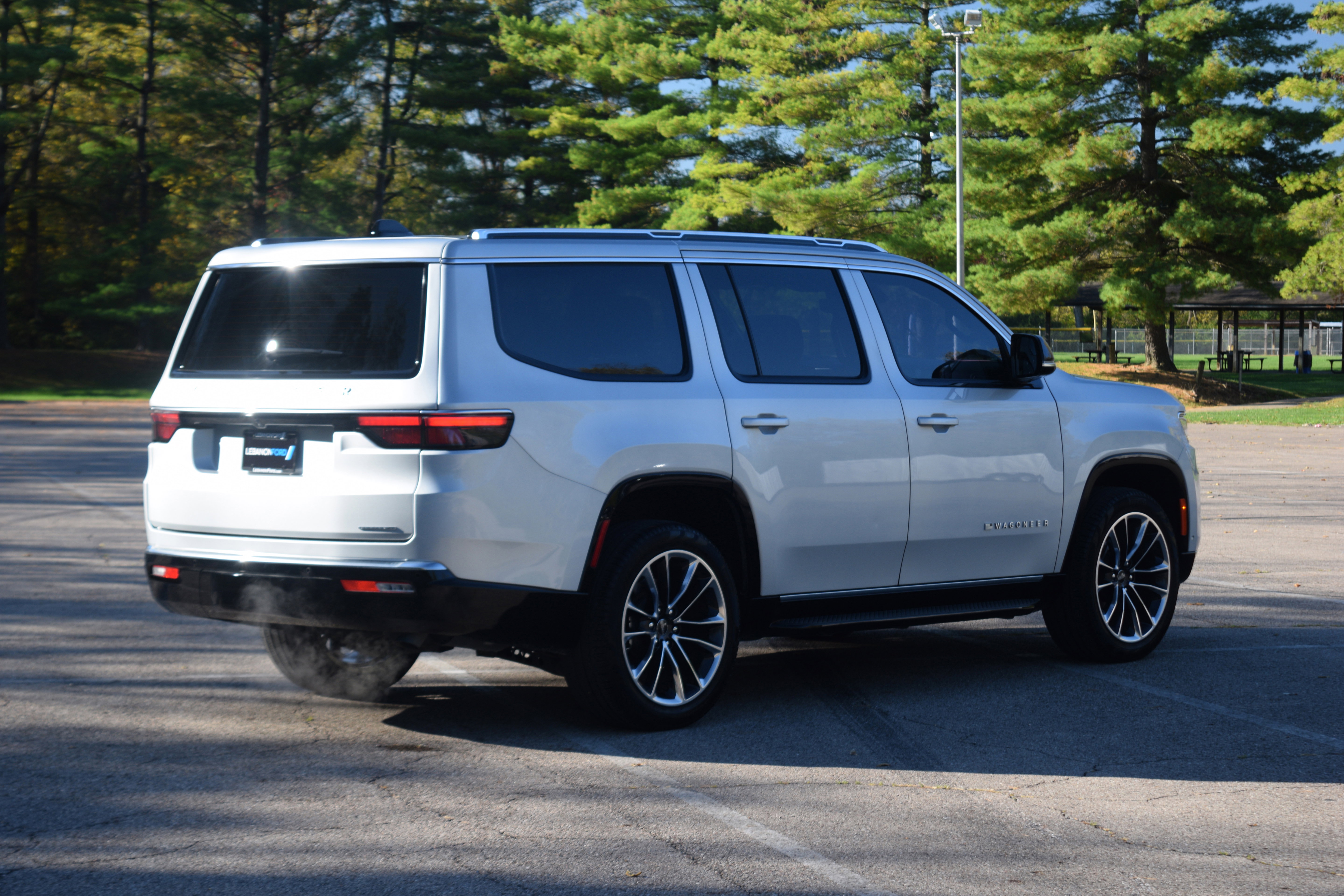 Used 2024 Jeep Wagoneer Series II w/ Premium Group I image 28