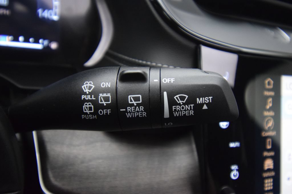 New 2027 Jeep Grand Cherokee Altitude AWD/4WD image 29