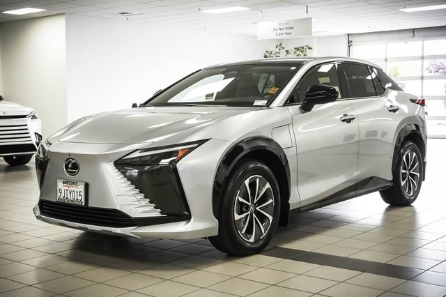 Certified 2023 Lexus RZ 450e Premium w/ Technology Package AWD/4WD image 3