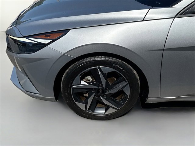 Used 2023 Hyundai Elantra SEL w/ Convenience Package image 29