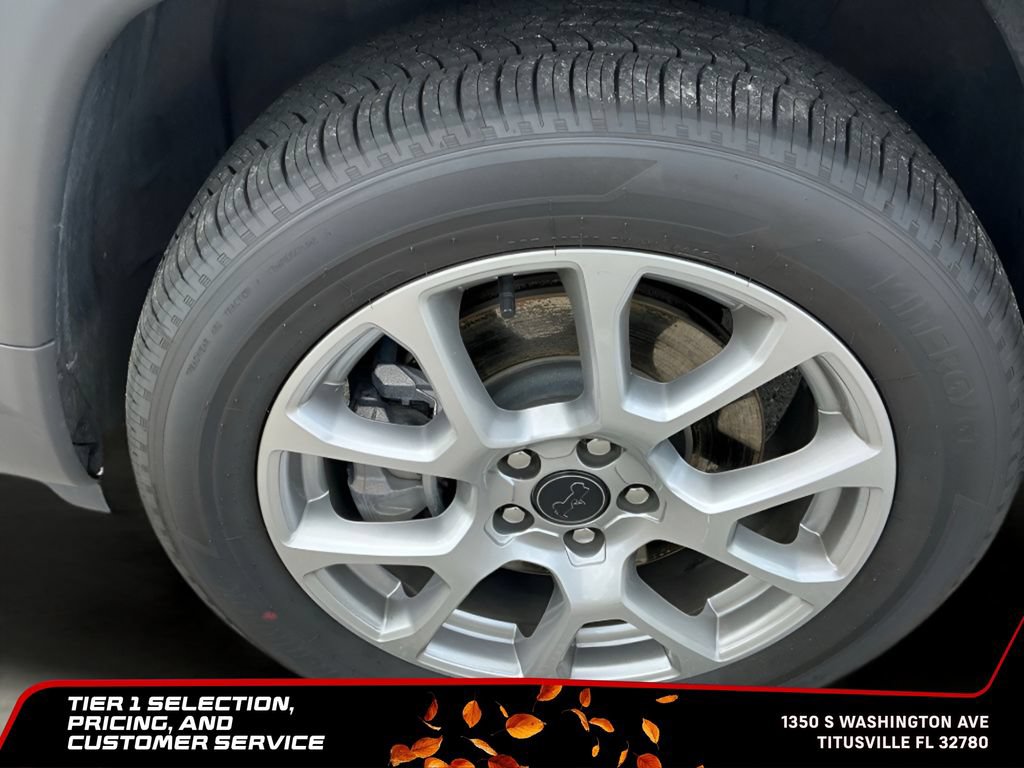 Used 2025 Jeep Compass Limited AWD/4WD image 33