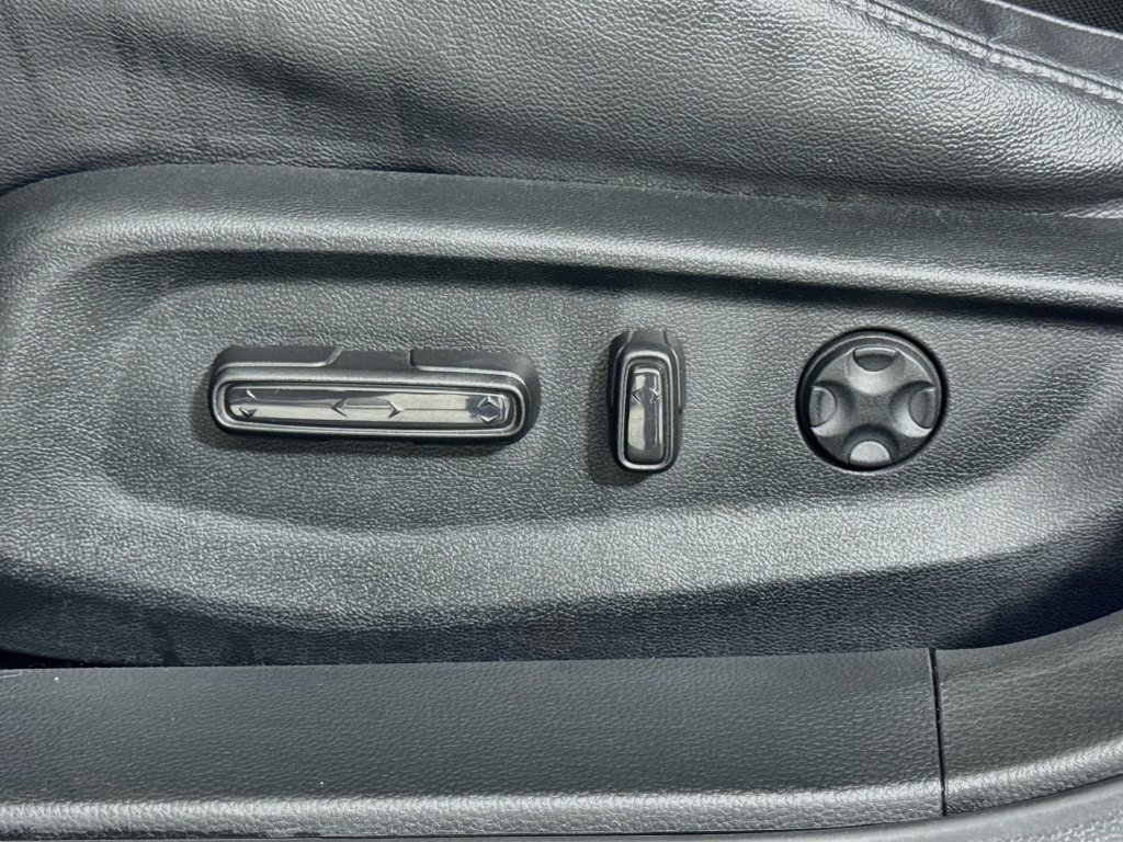 Used 2019 Honda Accord EX-L image 19