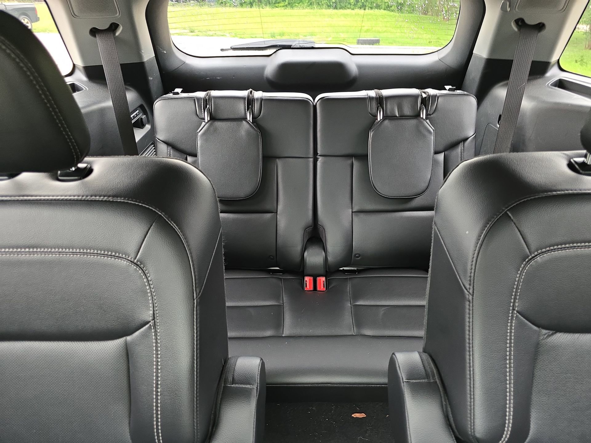 Certified 2023 Ford Explorer Limited w/ Limited Technology Package RWD image 23