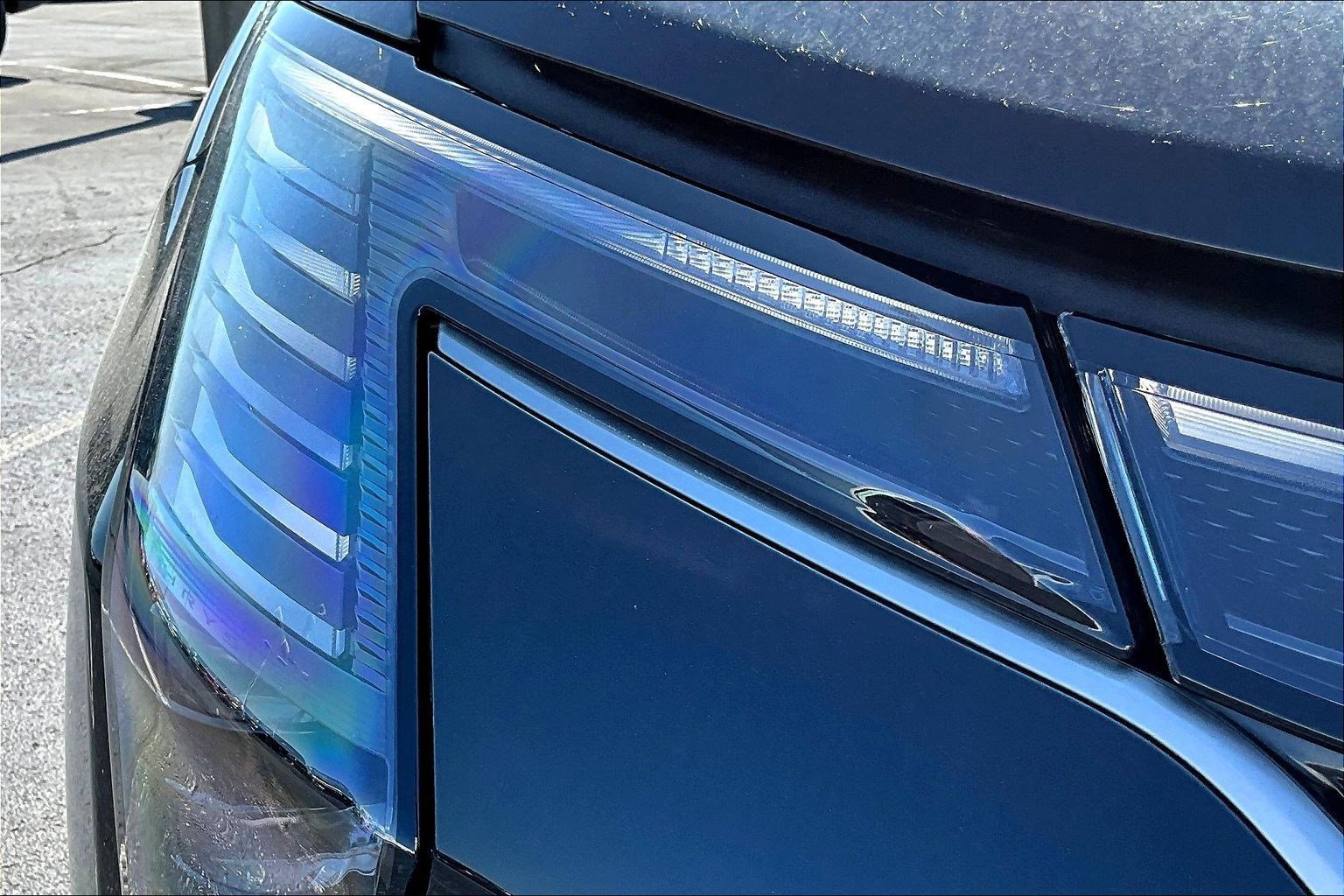 New 2027 Chrysler Pacifica Select AWD/4WD image 8