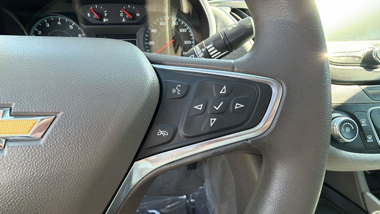 Used 2018 Chevrolet Malibu LS image 25