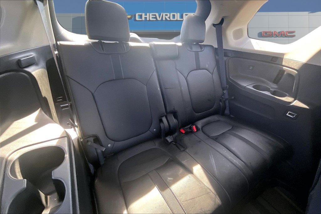 Used 2025 Honda Pilot Touring image 26