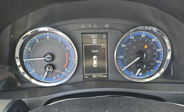 Used 2018 Toyota Corolla SE FWD image 13