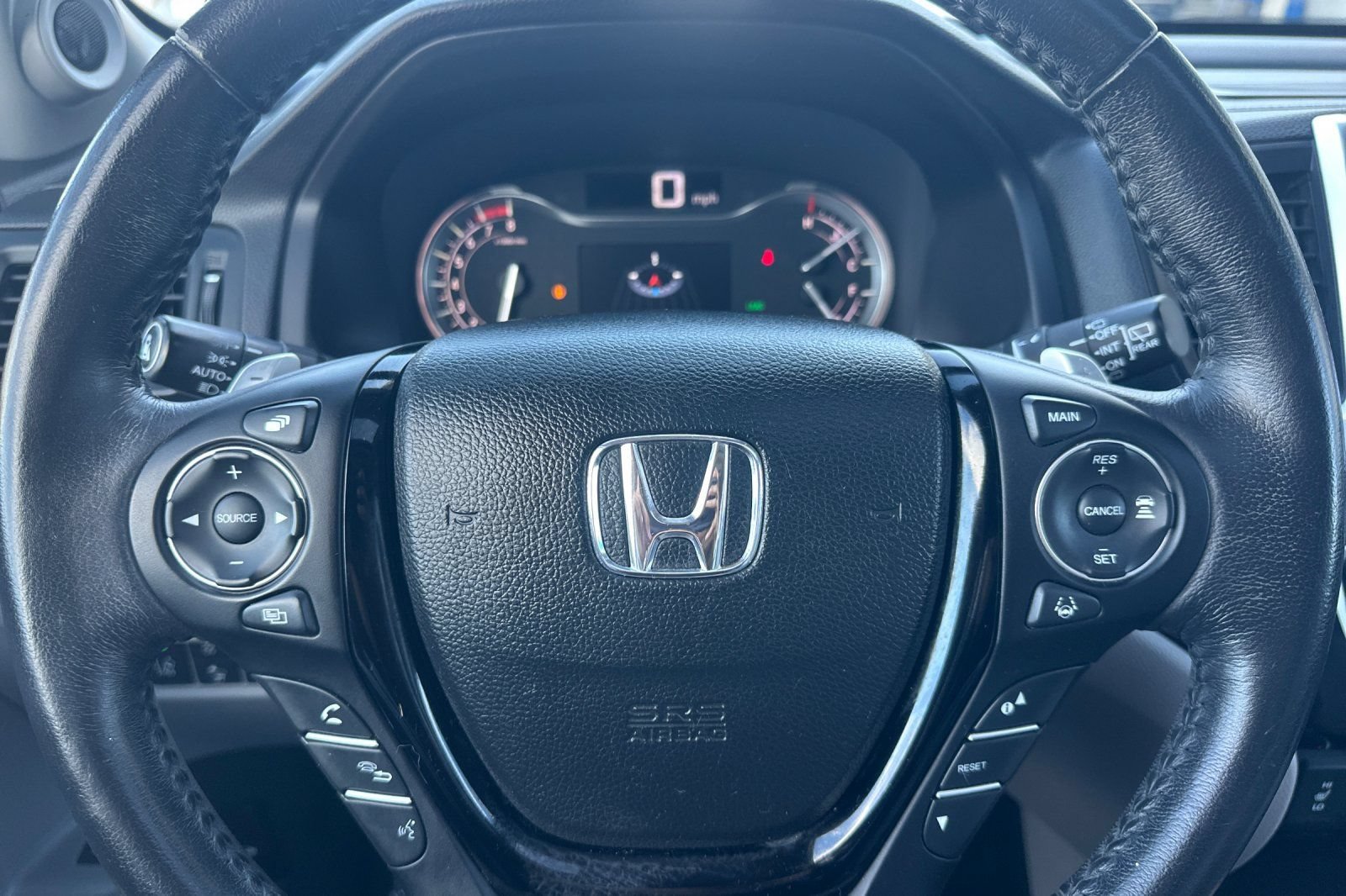 Used 2016 Honda Pilot Touring image 24