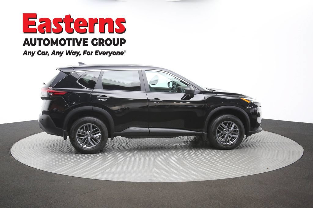 Used 2023 Nissan Rogue S AWD/4WD image 43
