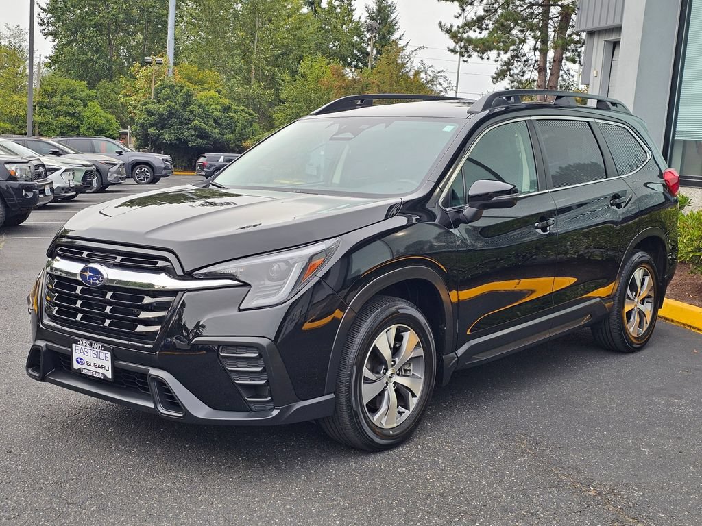 Used 2023 Subaru Ascent Premium w/ Convenience Package AWD/4WD image 3