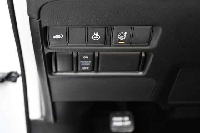 Used 2022 Nissan Armada Platinum AWD/4WD image 38