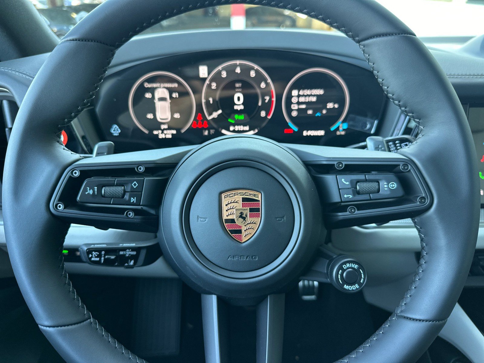 New 2026 Porsche Cayenne Coupe AWD/4WD image 24